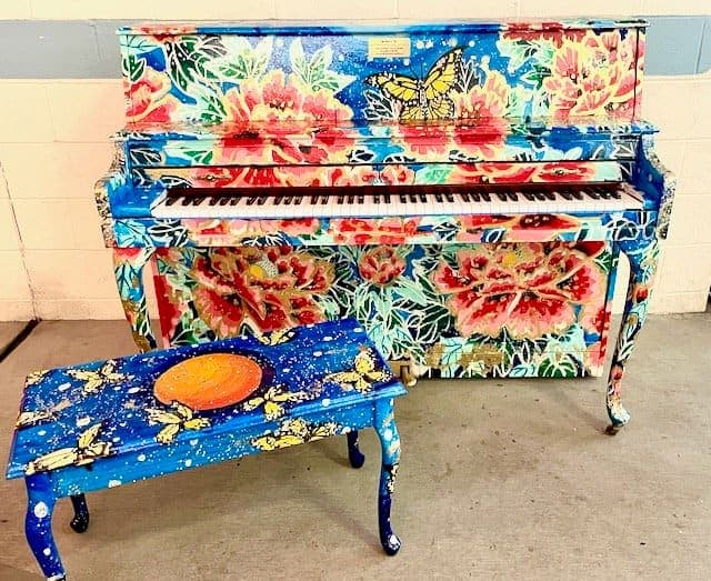 Photo of Lin at Boston Consulting Group, 675, Ponce de Leon Avenue Northeast, Old Fourth Ward, Atlanta, Fulton County, Georgia, 30308, United States. A free Play Me Again Pianos…