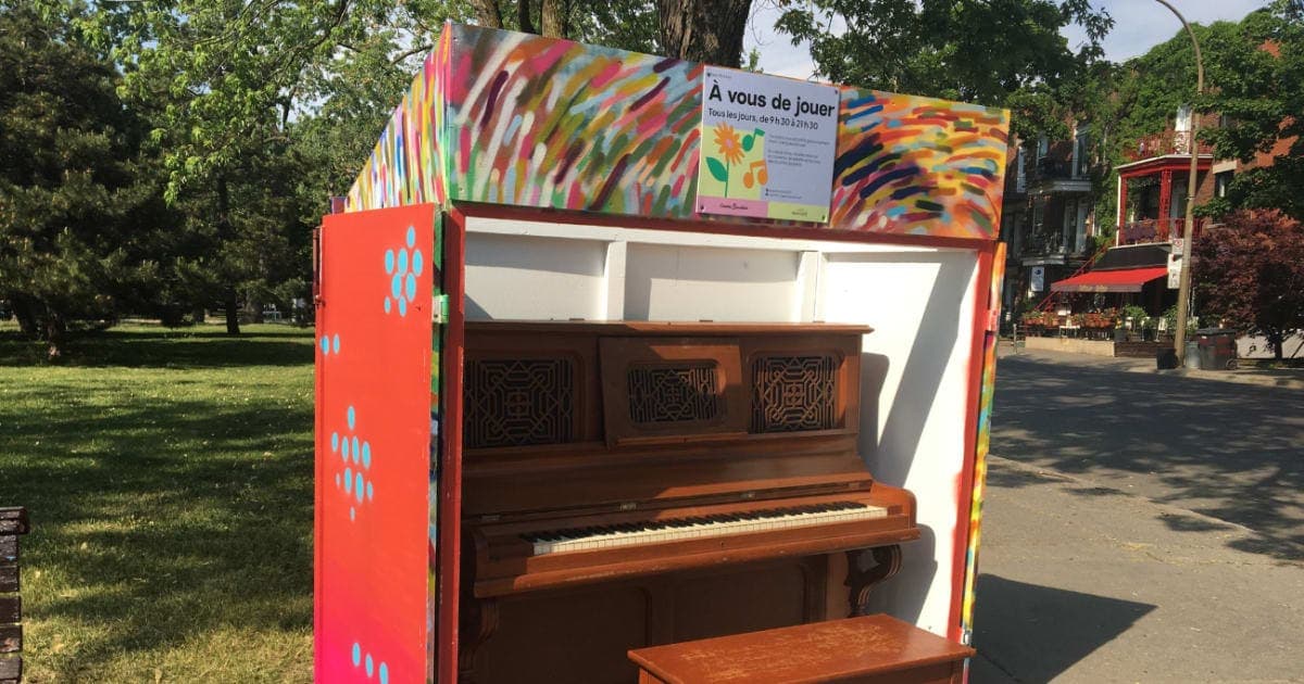 Photo of Parc Molson public piano at 2473 rue Beaubien E, Montréal QC H1Y 1G2. Outdoor piano Wed–Sun 10:00–21:00, 2026-05-25 through 2026-10-18.