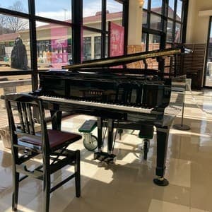 Photo of 温泉ピアノ at 〒519-0438 三重県度会郡玉城町原4266. Aspia Tamaki Fureai Hall; Yamaha G5E; anyone may play free 10:30–19:00;…