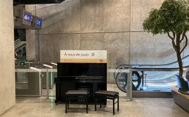 Photo of Station Piano — Lyon Part Dieu at Blondie, 5, Place Charles Béraudier, Part-Dieu, Lyon 3e Arrondissement, Lyon, Métropole de Lyon, Rhône, Auvergne-Rhône-Alpes, France…