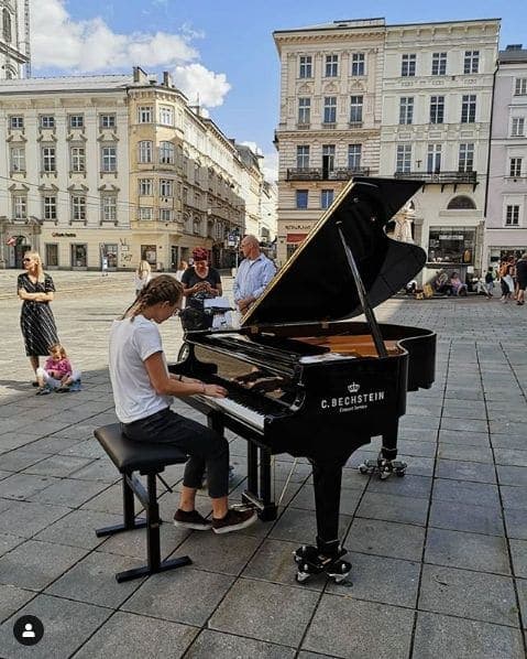 Photo of Hauptplatz Linz at Glockenring, Main Square, Altstadtviertel, Innere Stadt, Linz, Upper Austria, 4020, Austria