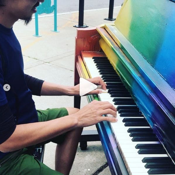 Public piano in Niagara Falls, Ontario, Canada