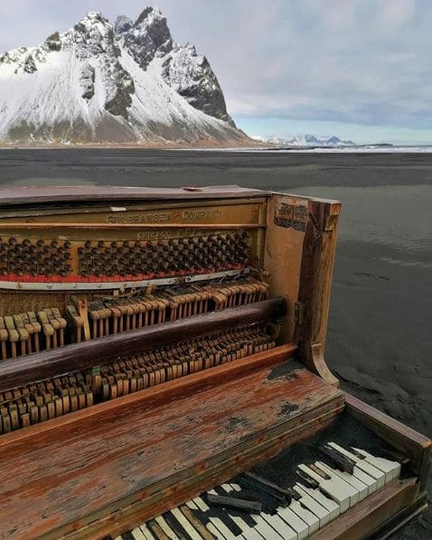 Public piano in Sveitarfélagið Hornafjörður, Iceland