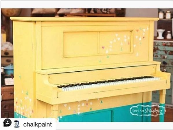 Public piano in Kendall County, Illinois, United States