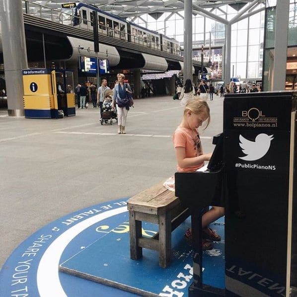 Photo of Den Haag Centraal railway station at A, Stationshal, Rivierenbuurt, Centrum, The Hague, South Holland, Netherlands, 2595AA, Netherlands. Picking up my sister unit from…
