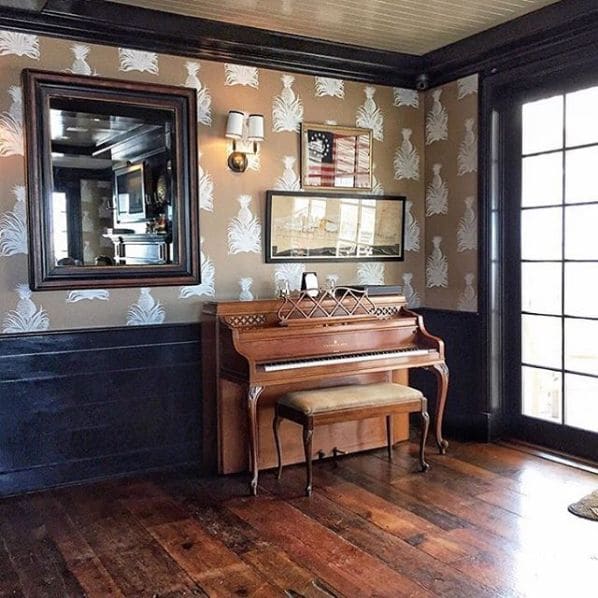 Public piano in Suffolk County, New York, United States