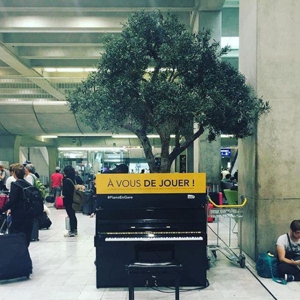 Photo of Aéroport de paris Terminal 2F at Terminal 2F, TGV train station drop-off, Le Mesnil-Amelot, Meaux, Seine-et-Marne, Ile-de-France, Metropolitan France, 77990, France