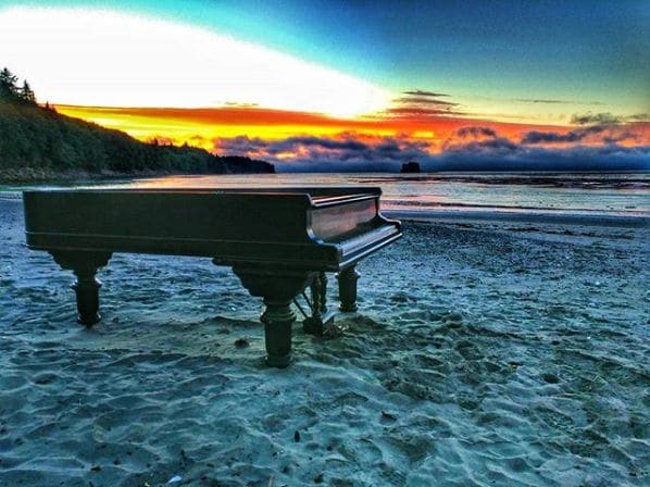 Public piano in Clallam County, Washington, United States