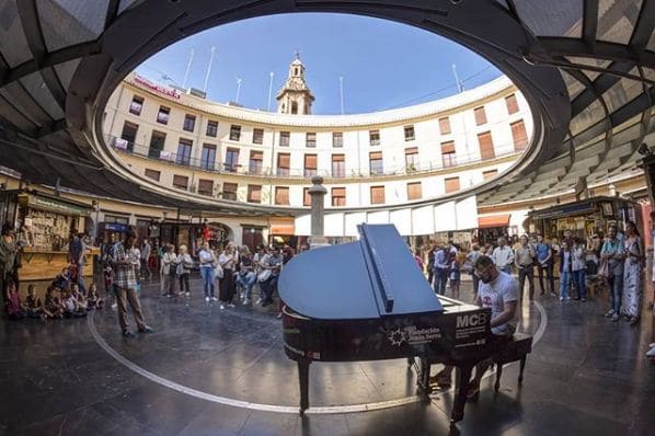 Public piano in Valencia, Valencian Community, Spain