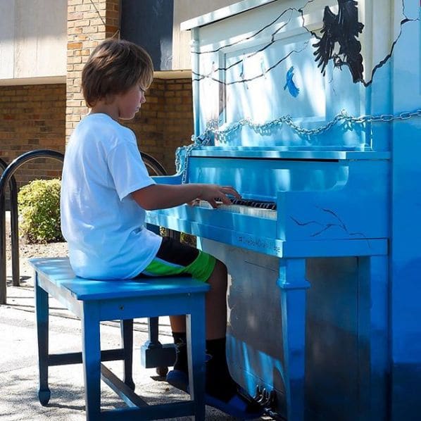 Public piano in Cook County, Illinois, United States