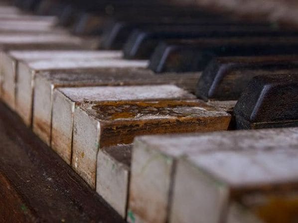 Public piano in Salt Lake County, Utah, United States