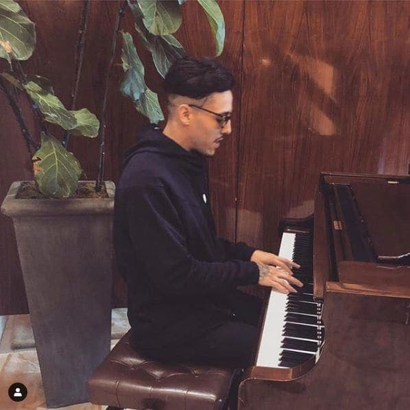 Photo of Beverly Hills, California at Beverly Hills Police, North Rexford Drive, Beverly Hills, California, 90210, United States. Catching a vibe in LA, writing every chance I…