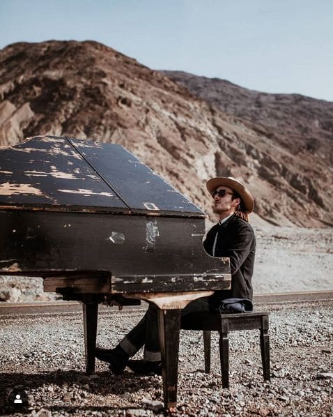 Public piano in Inyo County, California, United States