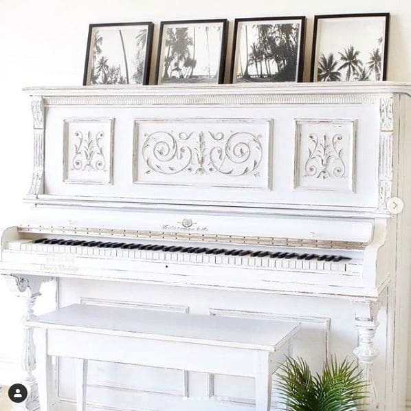 Photo of Saskatoon, Saskatchewan at Hudson's, 401, 21st Street East, Saskatoon, Saskatoon (city), Saskatchewan, S7K 5X2, Canada. OMG YOU GUYS, THE PIANO IS COMPLETE! 🎉 This…