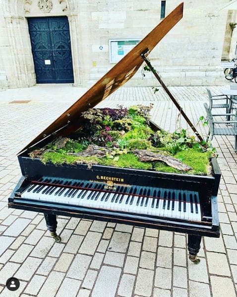 Public piano in Landkreis Schmalkalden-Meiningen, Thuringia, Germany