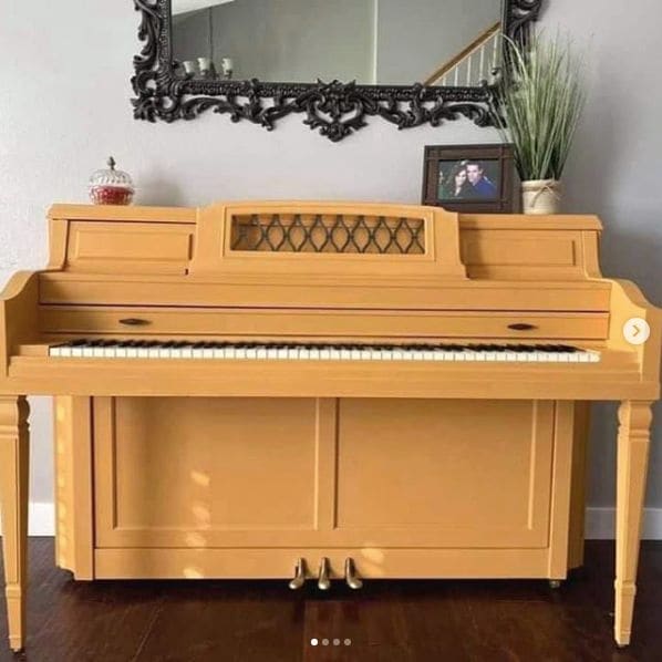 Public piano in Salt Lake County, Utah, United States