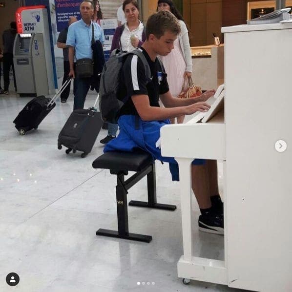 Photo of Paris Aéroport - Charles de Gaulle (CDG) at Charles de Gaulle International Airport, Tremblay-en-France, Le Raincy, Seine-Saint-Denis, Ile-de-France, Metropolitan…