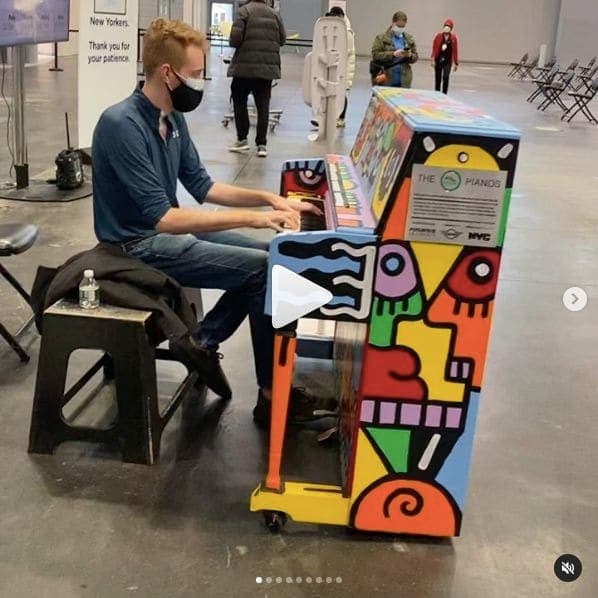 Photo of Information icon. at Jacob K. Javits Convention Center, West 35th Street, Hudson Yards, Manhattan, New York County, New York, 10001, United States