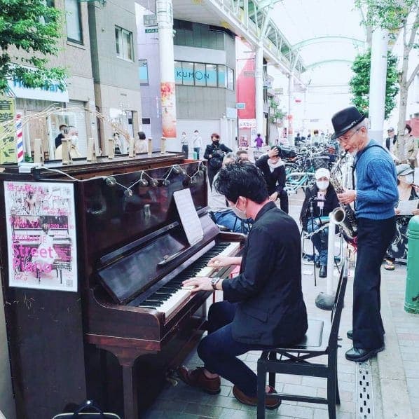 Photo of 赤羽ストリートピアノ at 長崎ちゃんぽんリンガーハット赤羽店, Lala Garden, Akabane 2-chome, Kita, Tokyo, 115-0045, Japan
