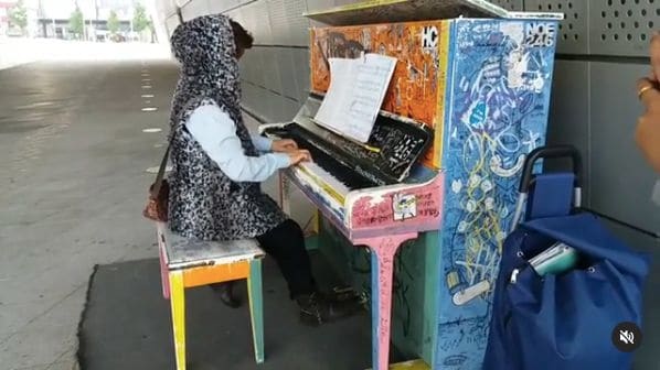 Public piano in Seoul, South Korea