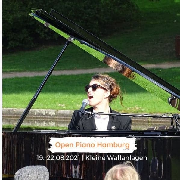 Photo of Kleine Wallanlagen at Sievekingplatz, Neustadt, Hamburg-Mitte, Hamburg, 20355, Germany