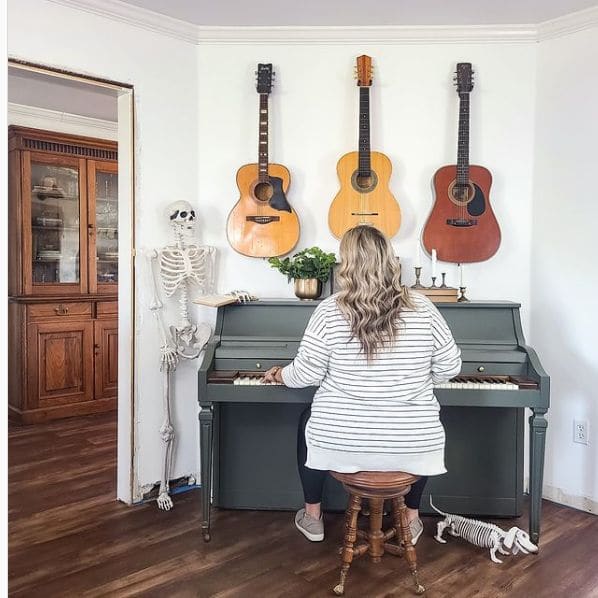Public piano in Canadian County, Oklahoma, United States