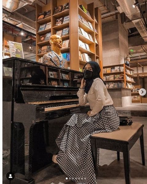 Photo of BookXcess at Jalan Cochrane, Maluri, Cheras, Kuala Lumpur, 50988, Malaysia