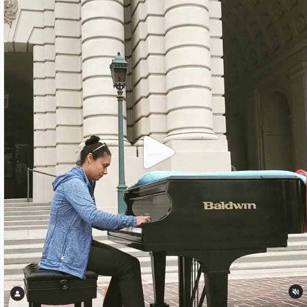 Public piano in Pasadena, California, United States