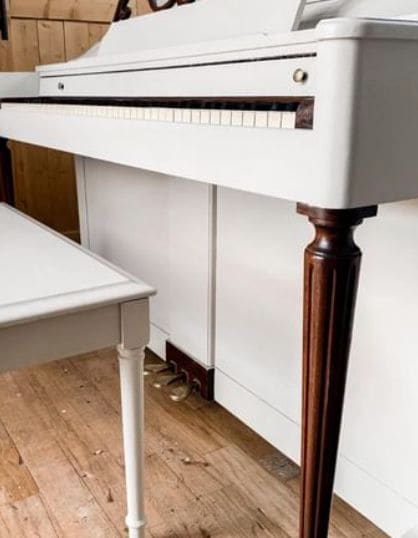 Public piano in South County, Rhode Island, United States