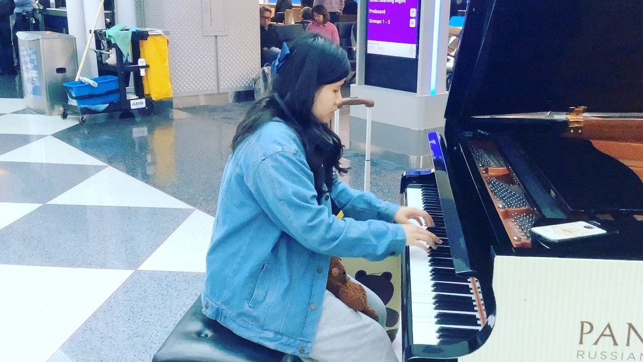 Public piano in Chicago, Illinois, United States