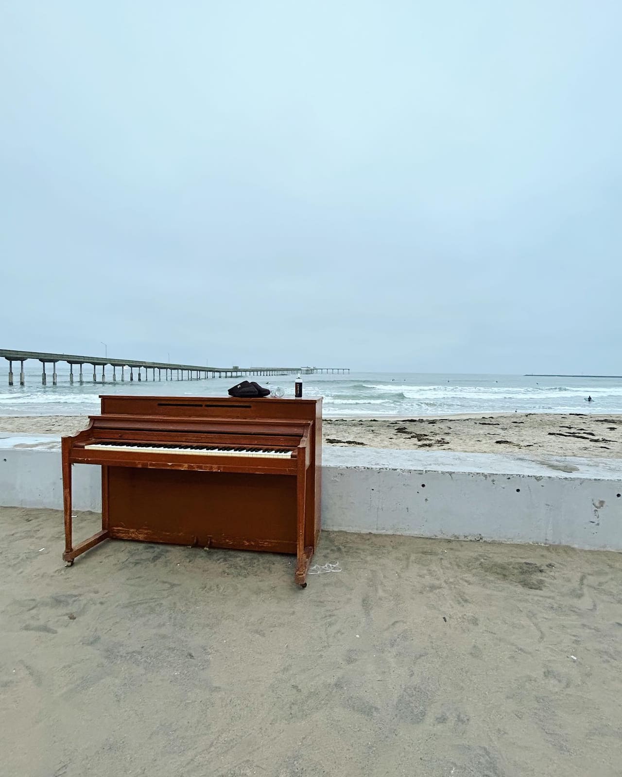 Public piano in Suffolk County, New York, United States