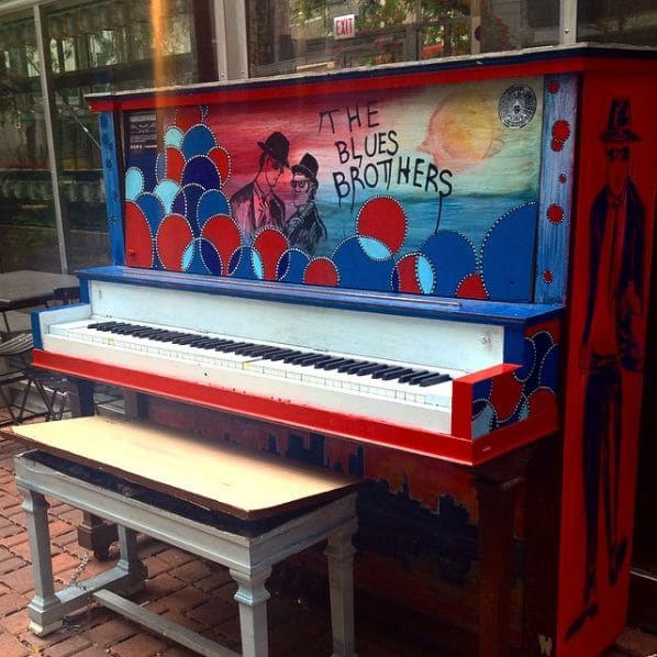 Public piano in Chicago, Illinois, United States