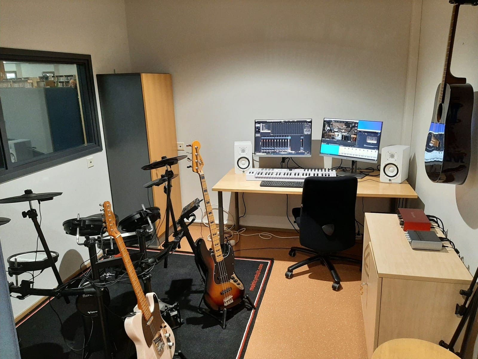 Photo of Leija library — Monitoimisali piano at Leija library, Ylöjärvi