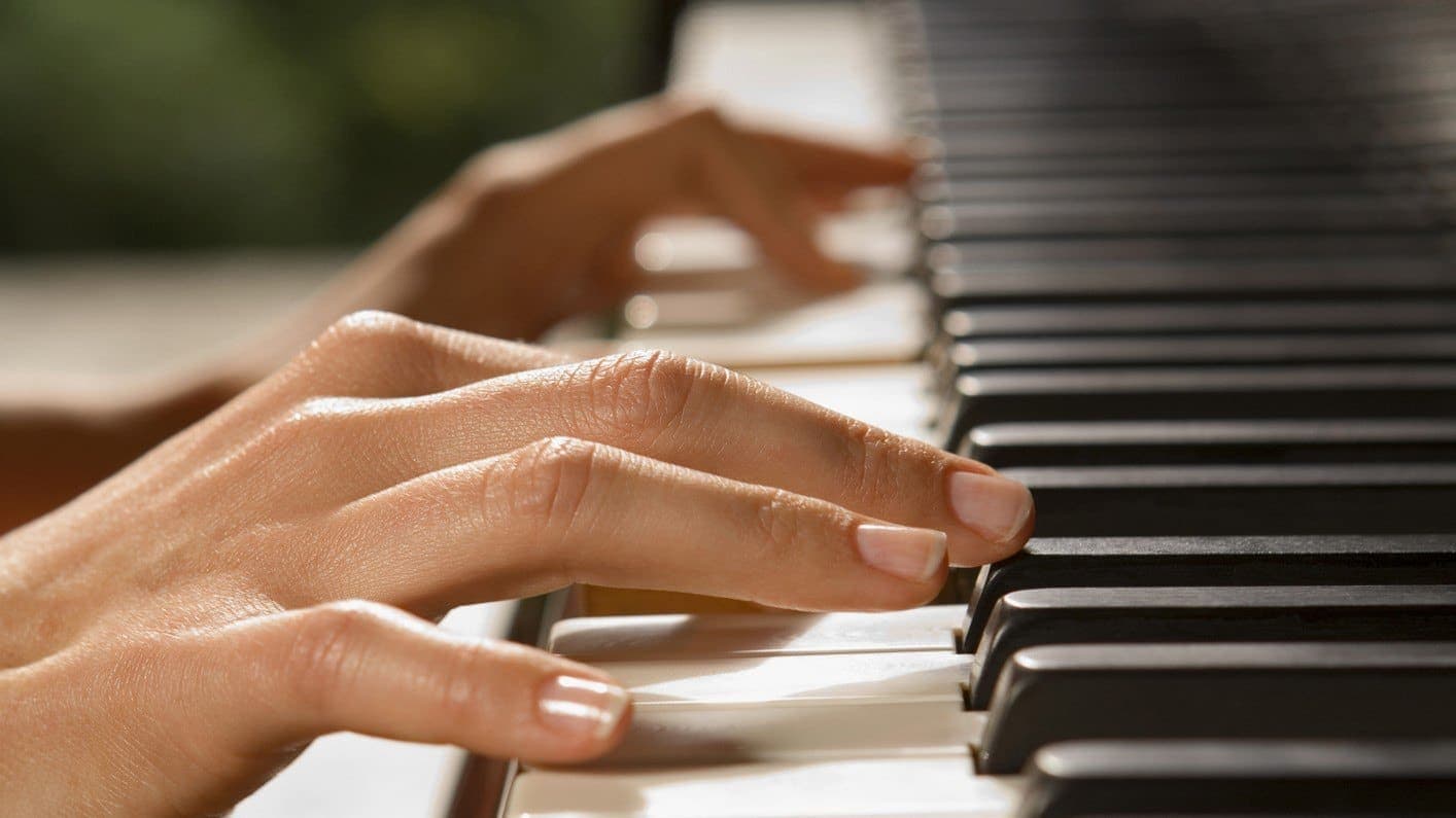 Photo of HUG free-access piano at Hôpitaux universitaires de Genève, Rue Gabrielle-Perret-Gentil 4, 1205 Genève, Switzerland. A free-access public piano at Geneva University…