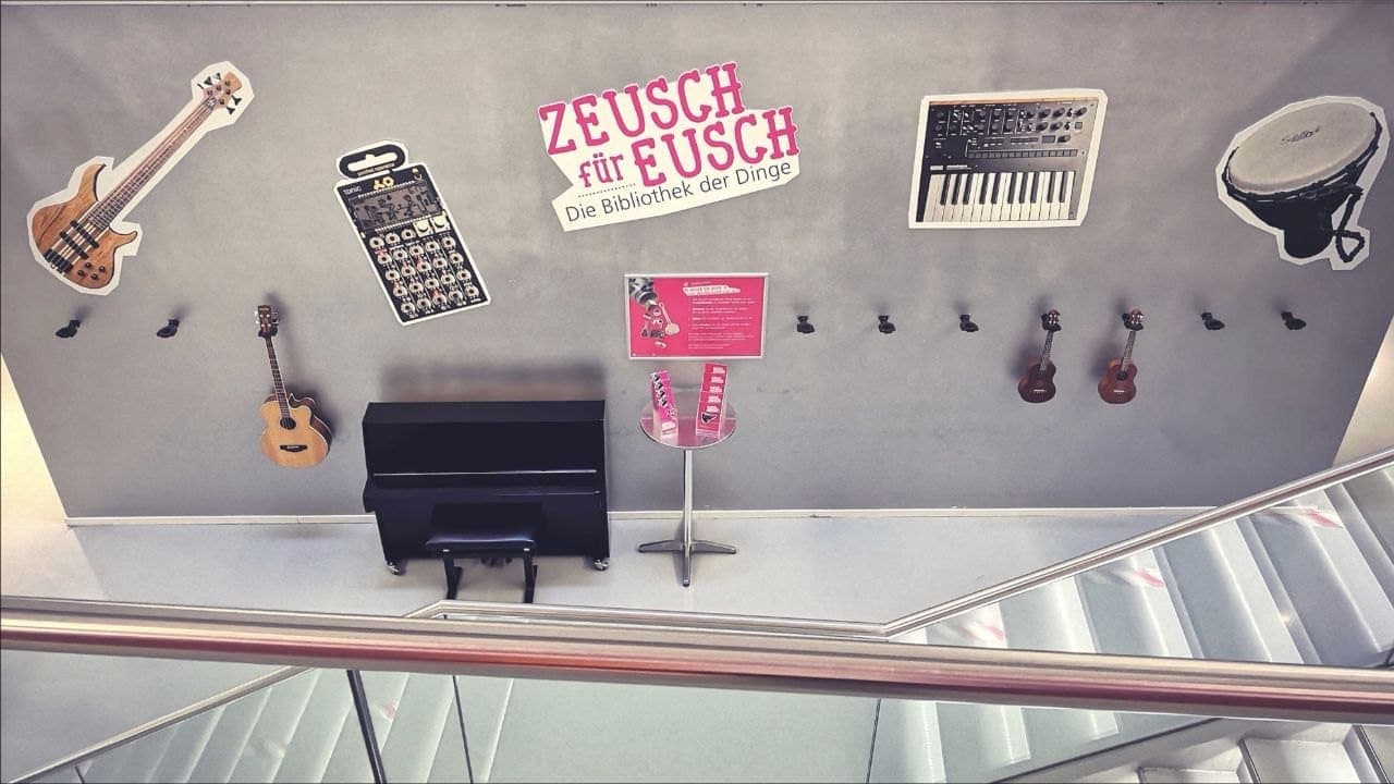 Public piano in Frankfurt am Main, Hessen, Deutschland