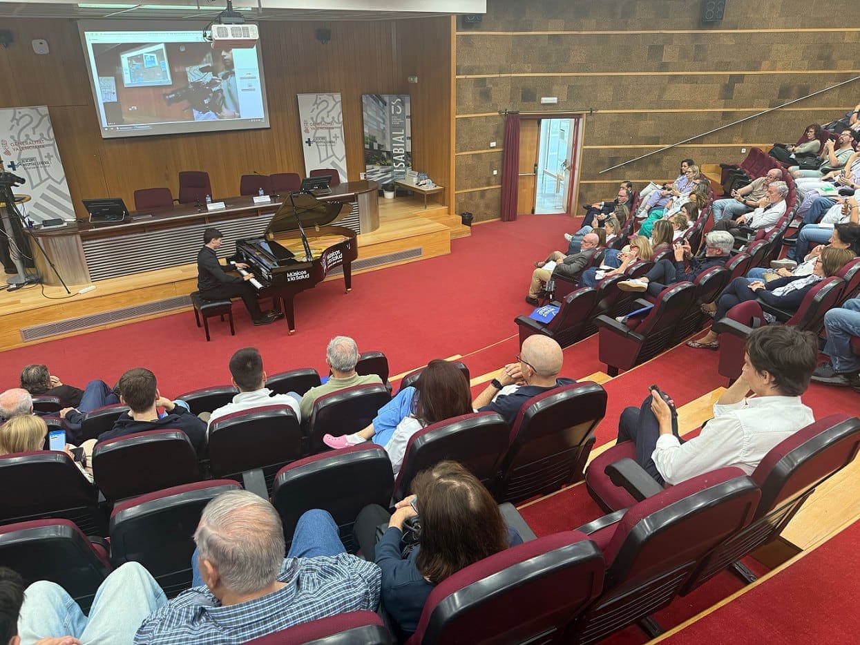 Photo of Hospital Doctor Balmis lobby piano at Hospital General Universitario Doctor Balmis, Avenida Pintor Baeza 12, 03010 Alicante, Spain. A public piano in the main lobby of…