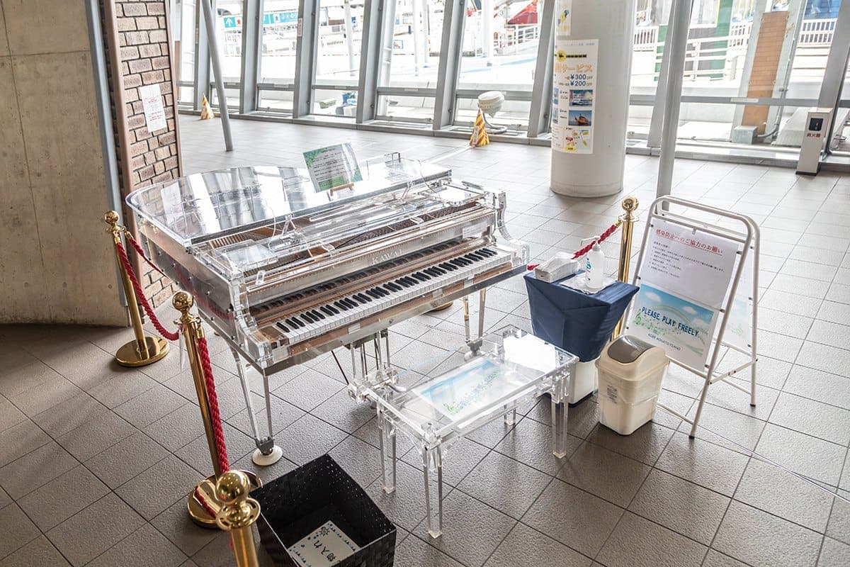 Photo of かもめりあ at 神戸市中央区波止場町7-1. Central Pier passenger terminal; weekdays 08:30–20:30, weekends/holidays…