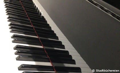 Public piano in Düsseldorf, Nordrhein-Westfalen, Deutschland