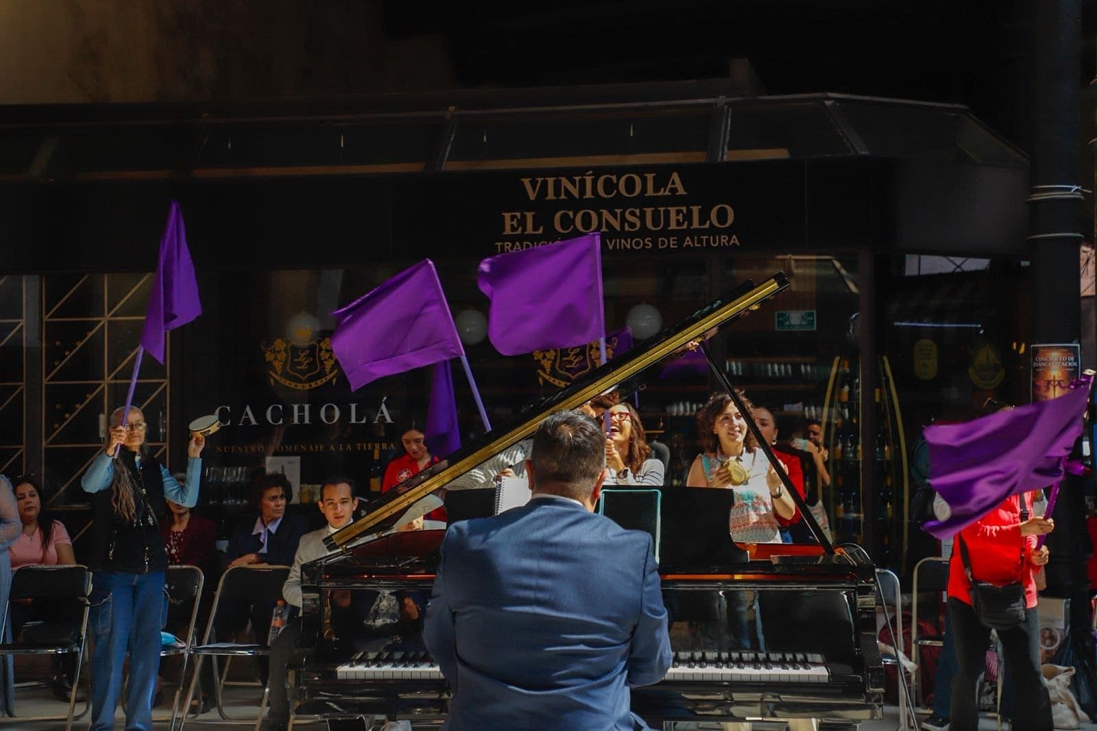 Public piano in Zacatecas, Zacatecas, México