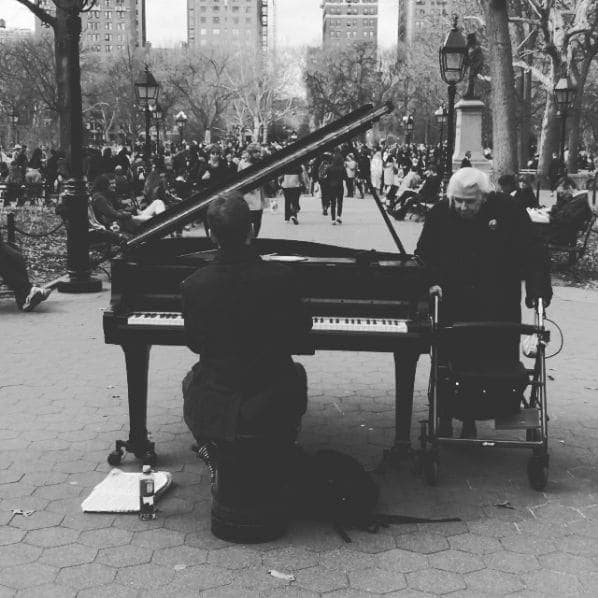 Photo of Washington Square Park at New York University, Lafayette Street, Manhattan Community Board 2, Manhattan, New York County, New York, 10003, United States