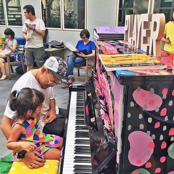 Photo of Aliwal Arts Centre at Aliwal Arts Centre, 30;28, Aliwal Street, Rochor, Central, 198985, Singapore. Love this picture. Everyone is hanging out at the pianos!