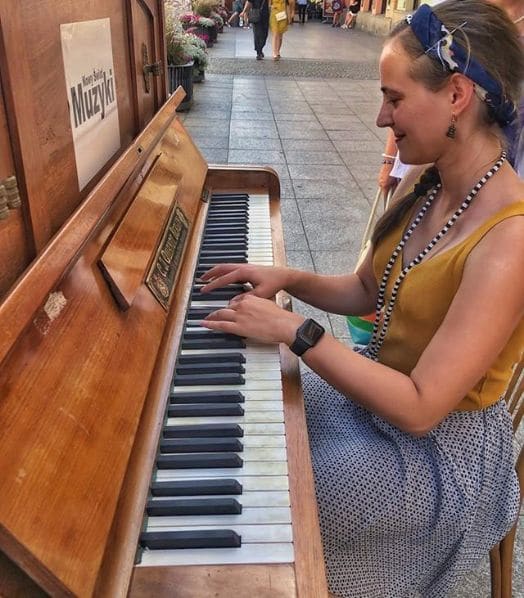 Public piano in Warsaw, Masovian Voivodeship, Poland