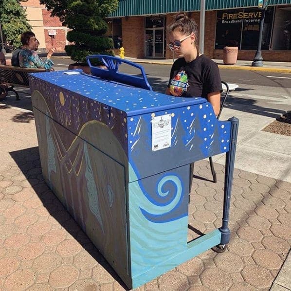 Photo of Klamath Falls, Oregon at EagleRidge High School, 677, South 7th Street, Klamath Falls, Klamath County, Oregon, 97601, United States