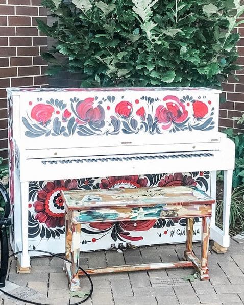 Public piano in Minneapolis, Minnesota, United States