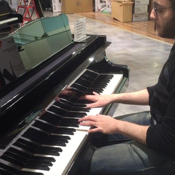 Public piano in Dubai, Dubai, United Arab Emirates