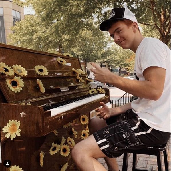 Public piano in Fulton County, Georgia, United States