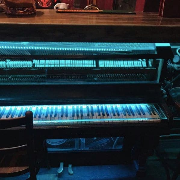 Photo of Fiord Club RockStillery at 1A, Bulevardul Ion C. Brătianu, Târgoviște, Dâmbovița, 307008, Romania. Old piano inside a bar.