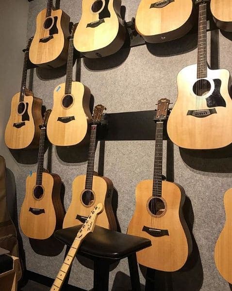 Photo of Melbourne, Victoria, Australia at Stop 6: Town Hall, Collins Street, Melbourne, Southbank, Melbourne, City of Melbourne, Victoria, 3000, Australia