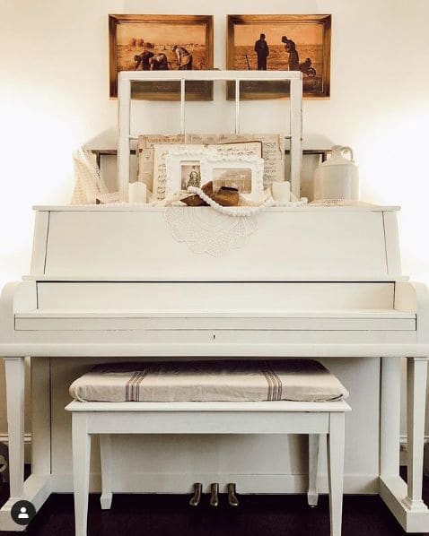Public piano in Lancaster County, Pennsylvania, United States