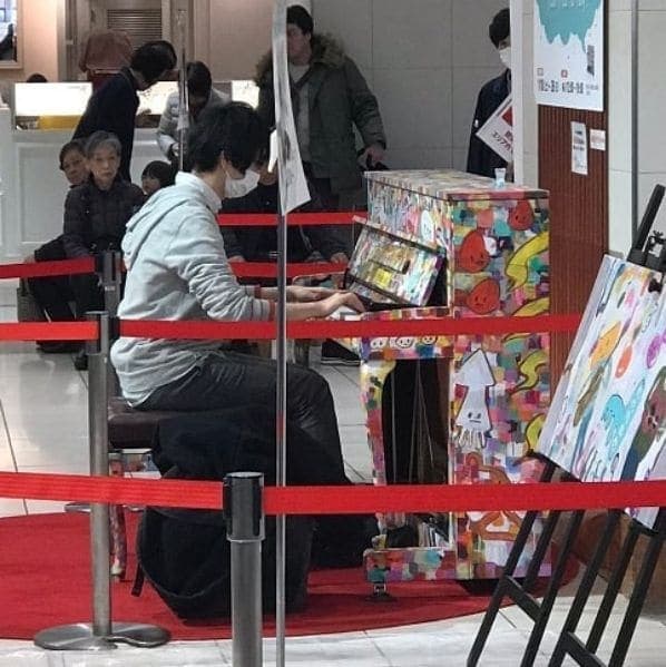 Photo of public piano at Ekimae-honcho, Kawasaki Ward, Kawasaki, Kanagawa Prefecture, 210-8504, Japan